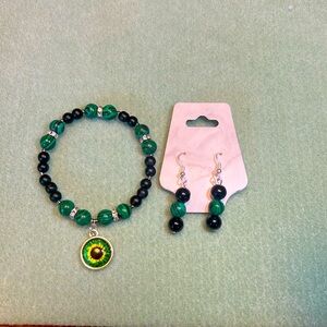 Glass bead necklace and earring set